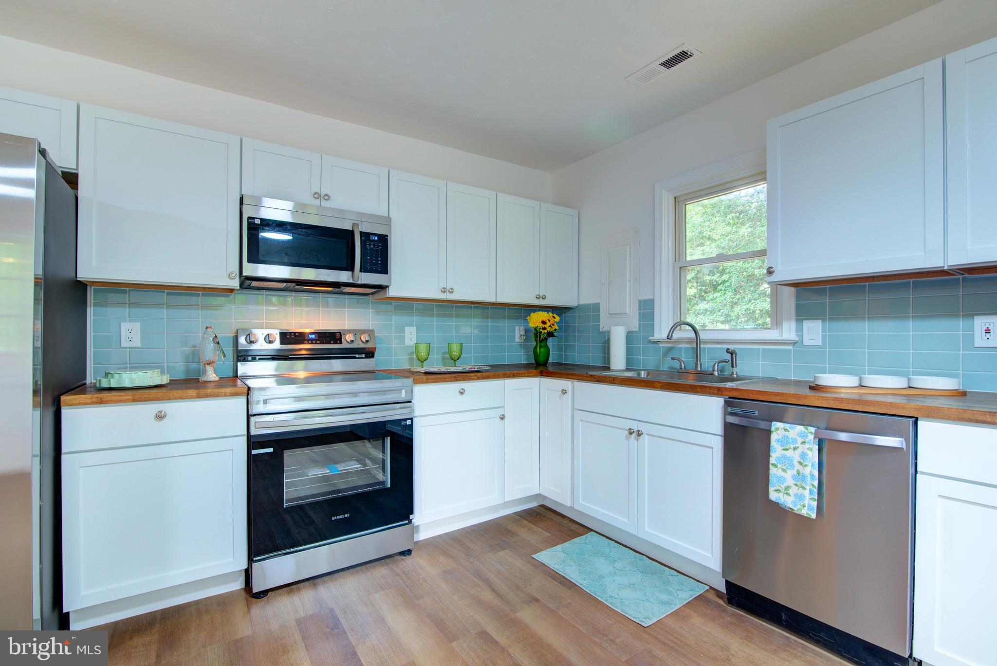 STRATFORD HARBOUR - Residential