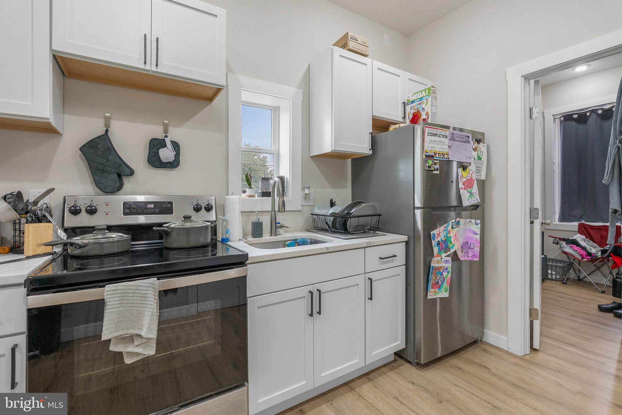 WEST KENSINGTON - Commercial Sale