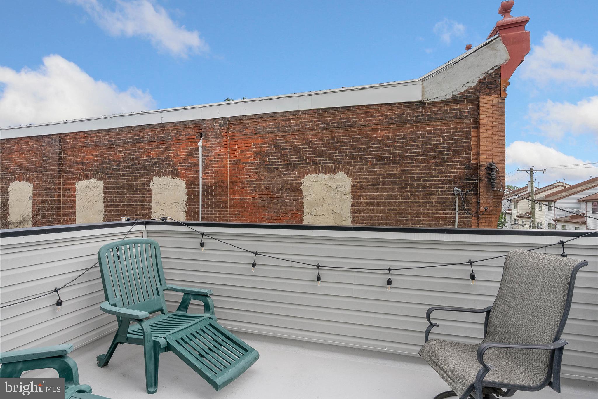 WEST KENSINGTON - Commercial Sale