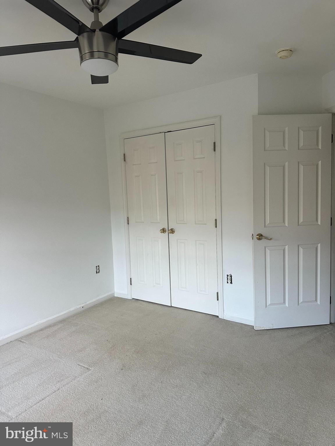 VILLAGE AT HERNDON MILLS - Residential Lease