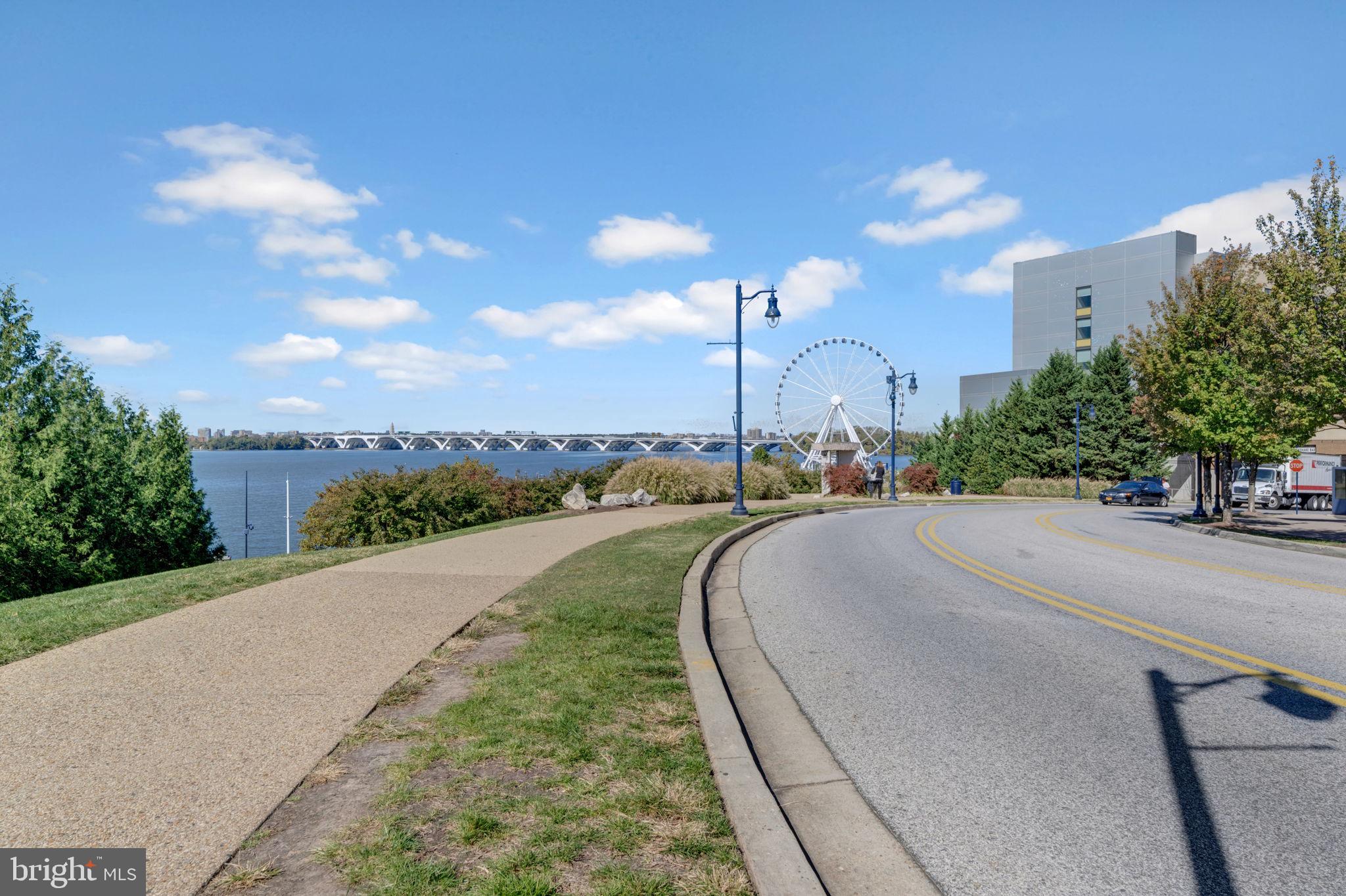 THE FLATS AT NATIONAL HARBOR - Residential
