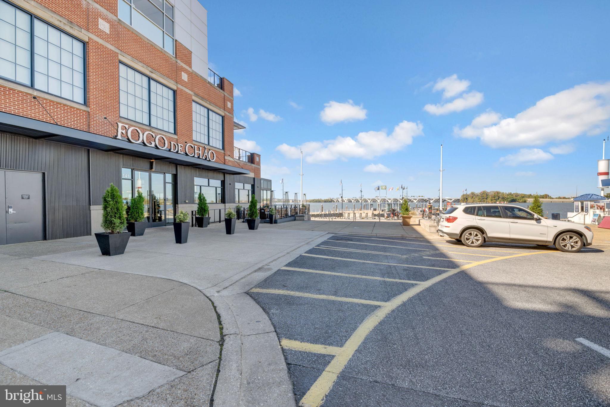 THE FLATS AT NATIONAL HARBOR - Residential