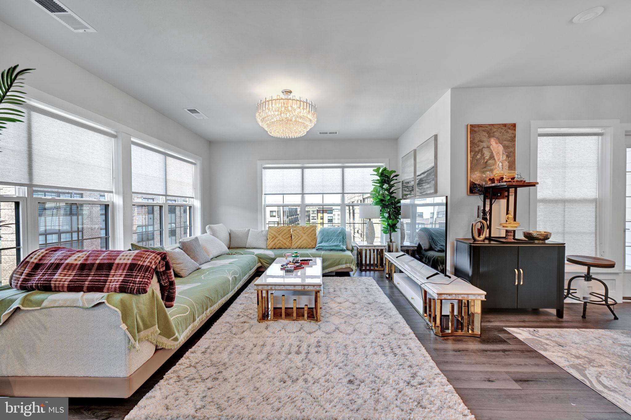 THE FLATS AT NATIONAL HARBOR - Residential