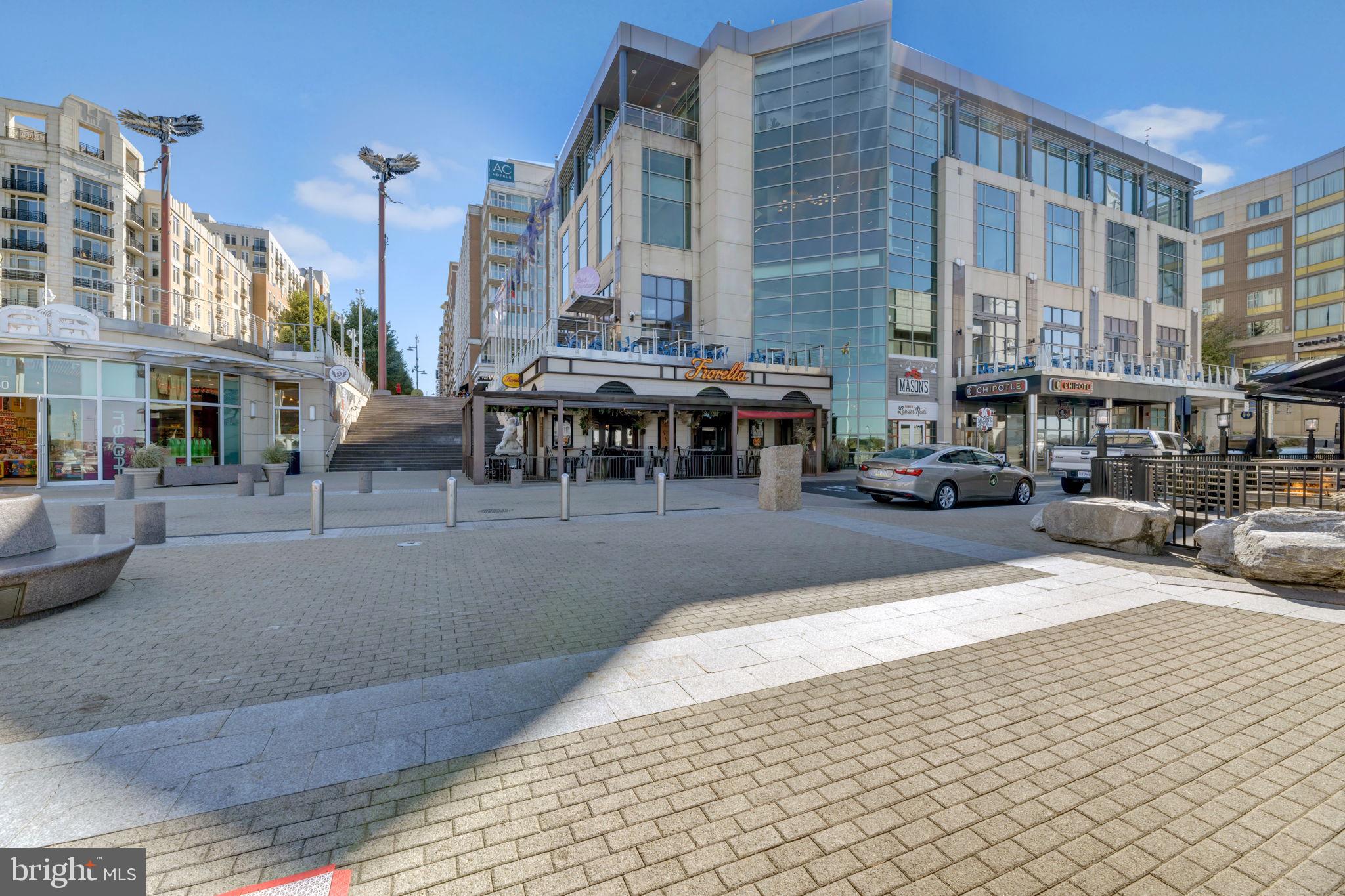 THE FLATS AT NATIONAL HARBOR - Residential