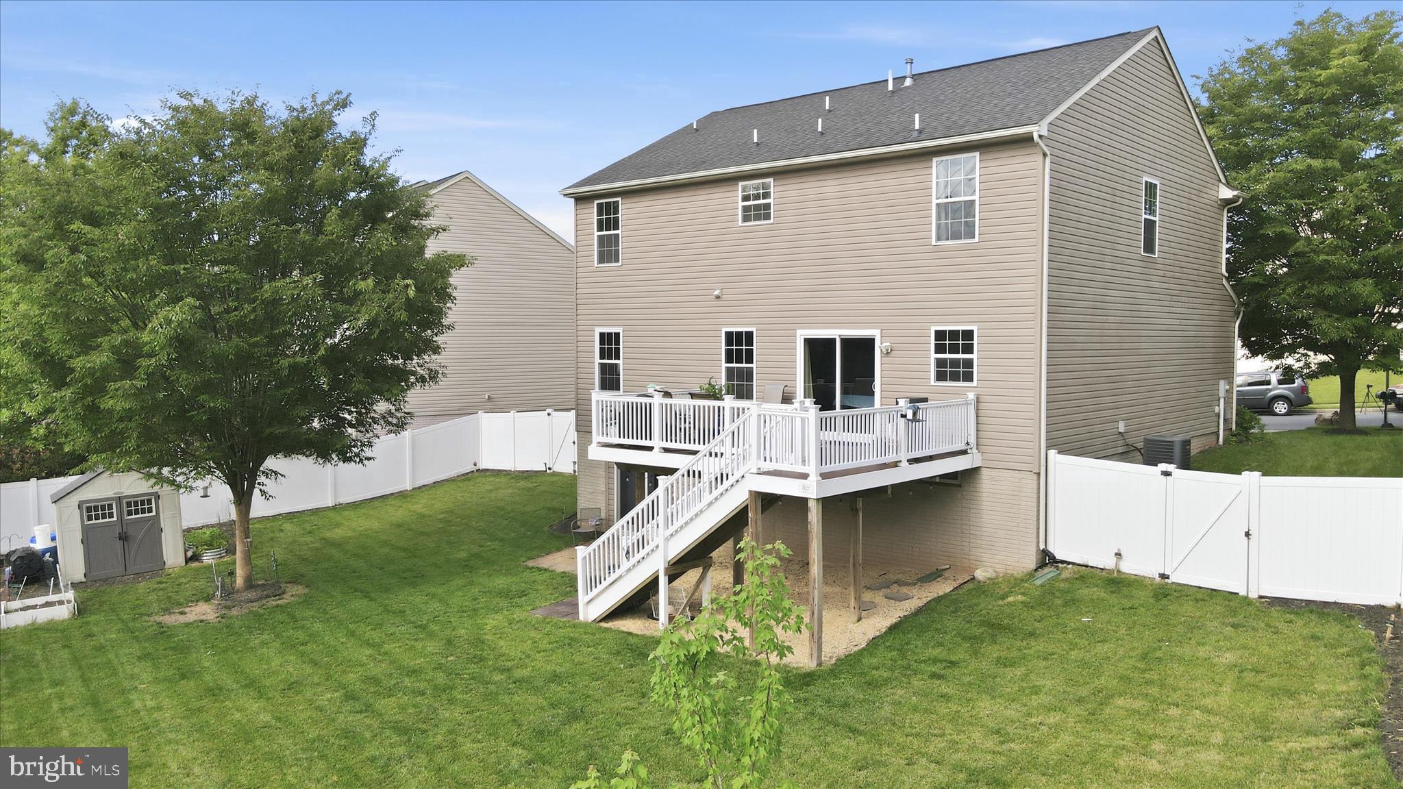 CANNON BLUFF - Residential