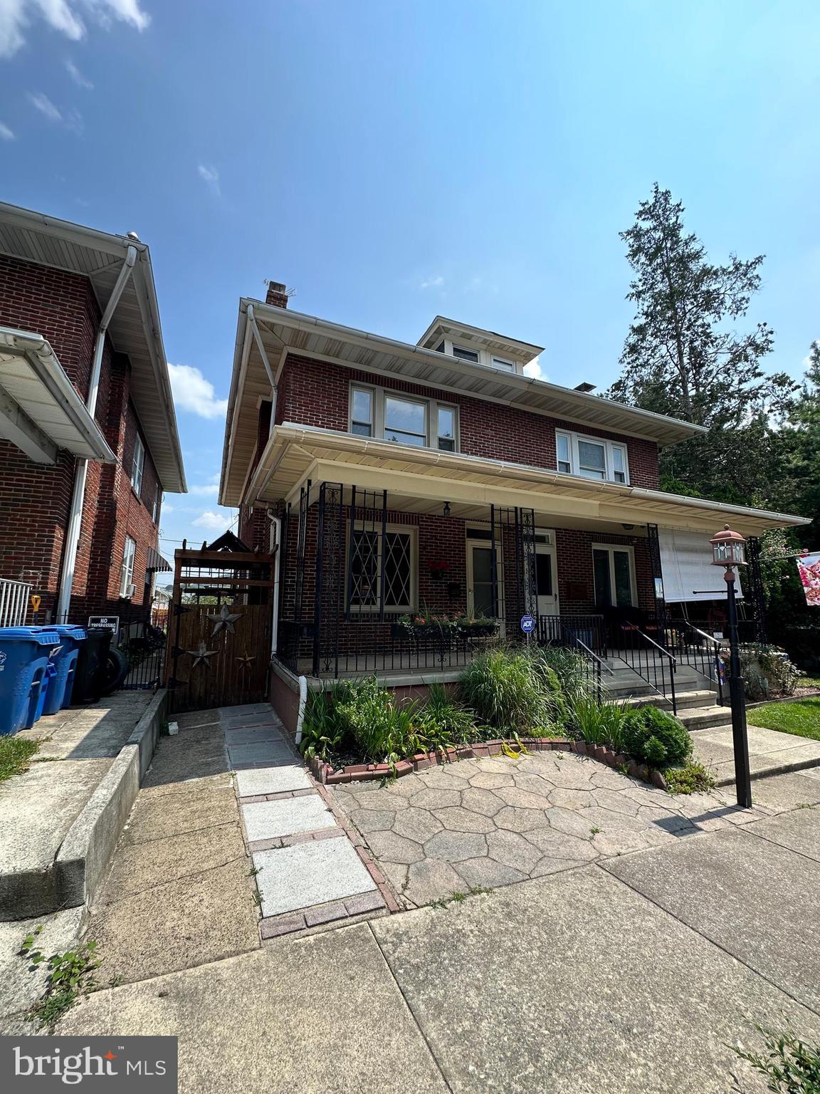 HYDE PARK - Residential