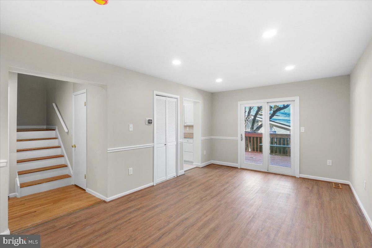 NEWPORT ESTATES - Residential
