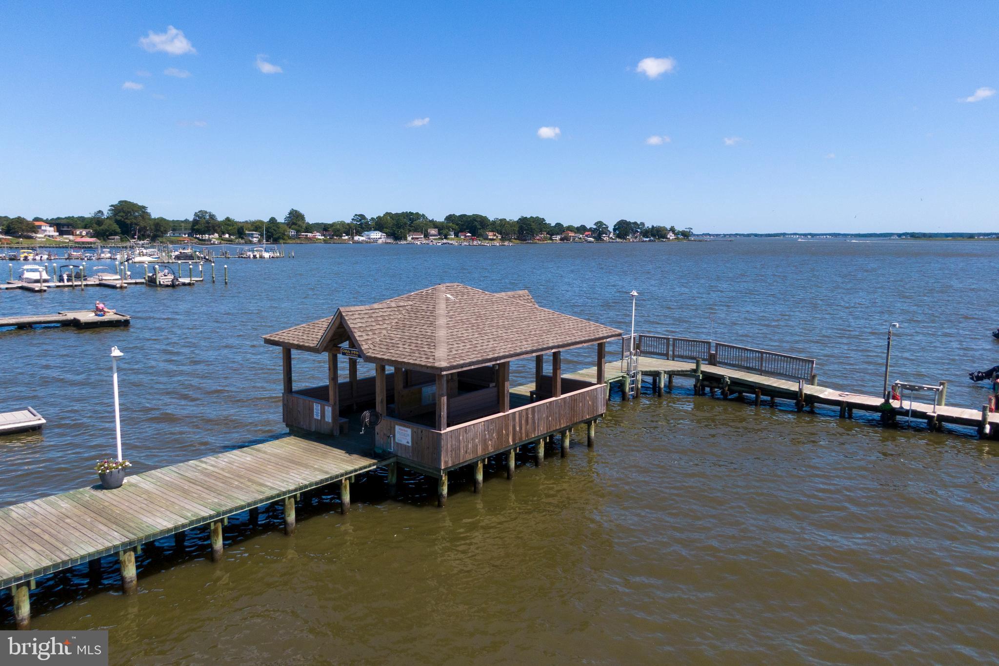 GULL POINT - Residential