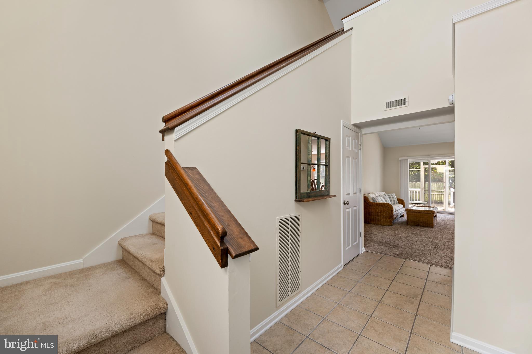 GULL POINT - Residential