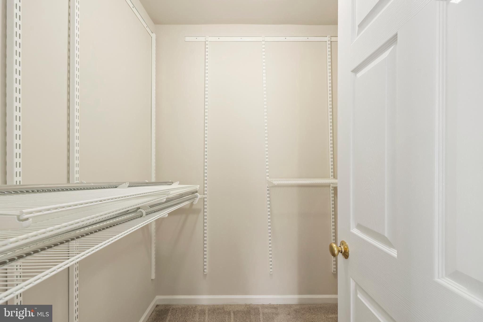 ASHLAWN RIDGE - Residential