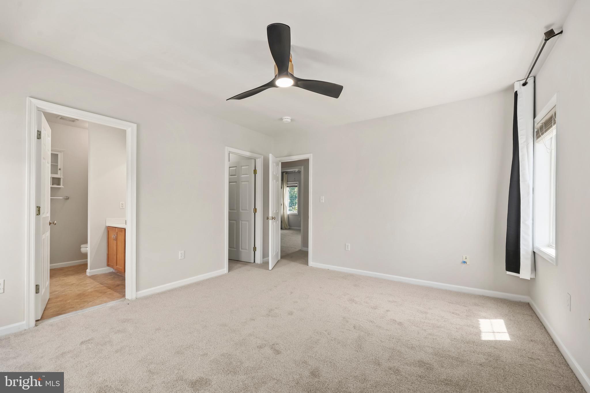 ASHLAWN RIDGE - Residential