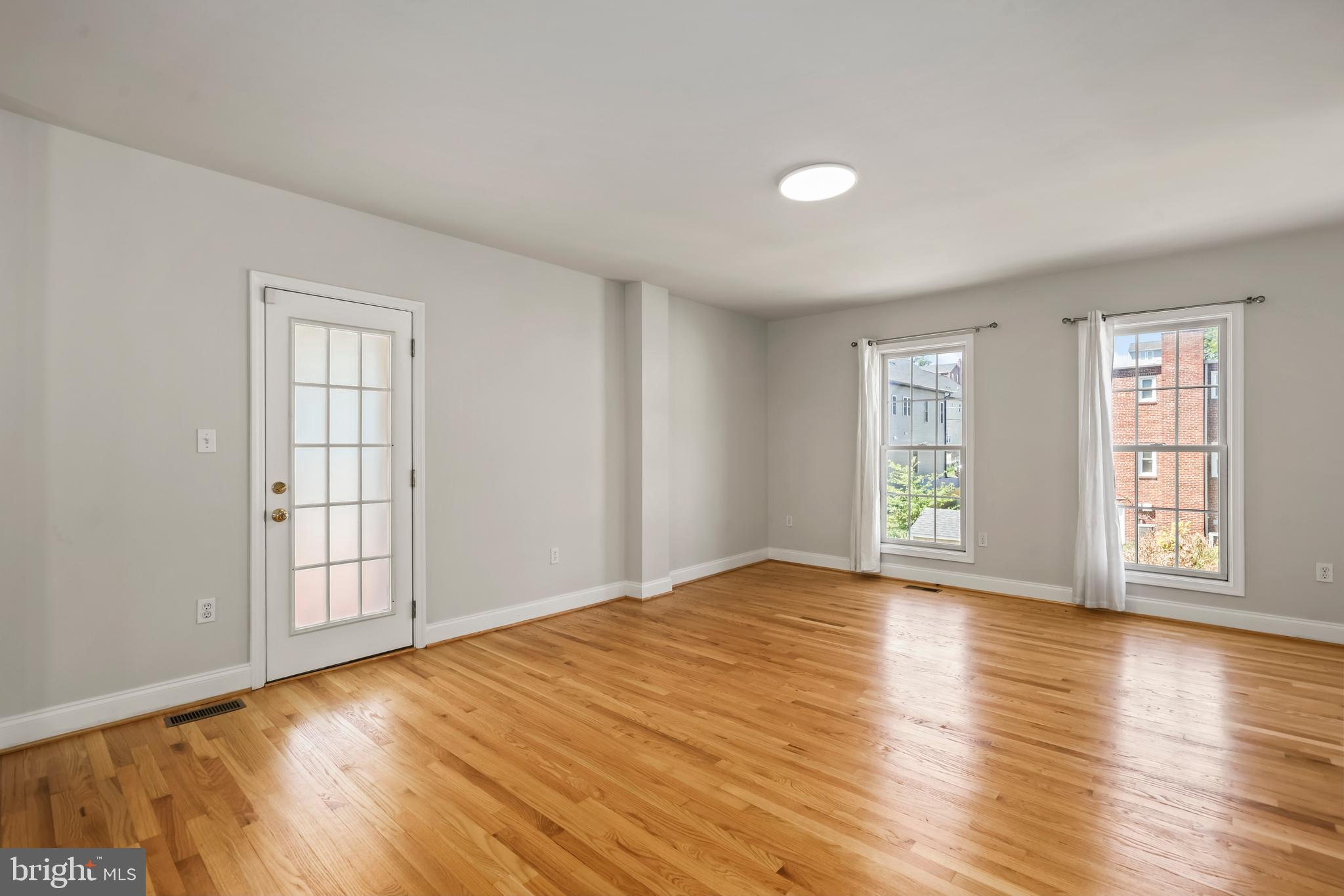 ASHLAWN RIDGE - Residential