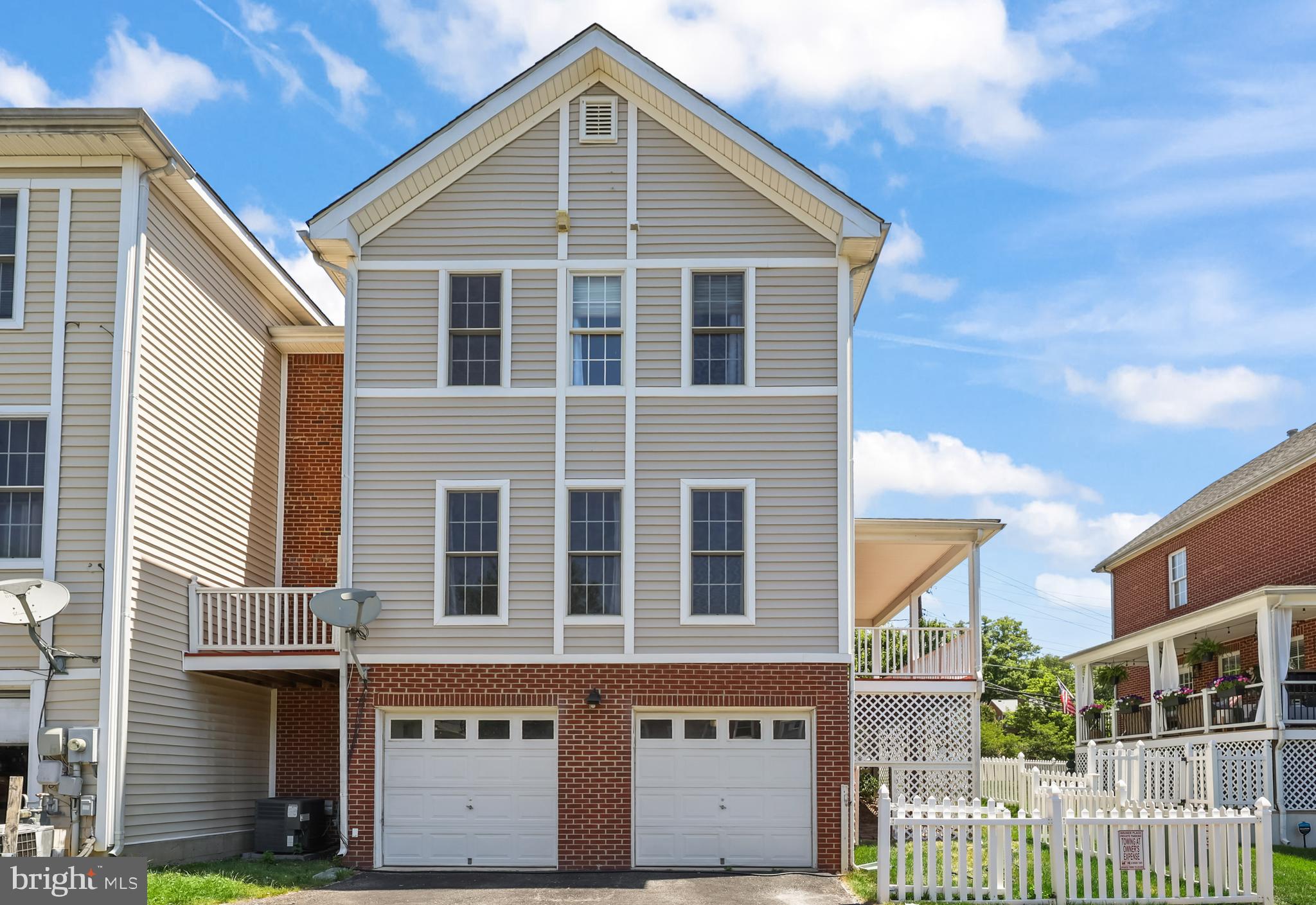 ASHLAWN RIDGE - Residential