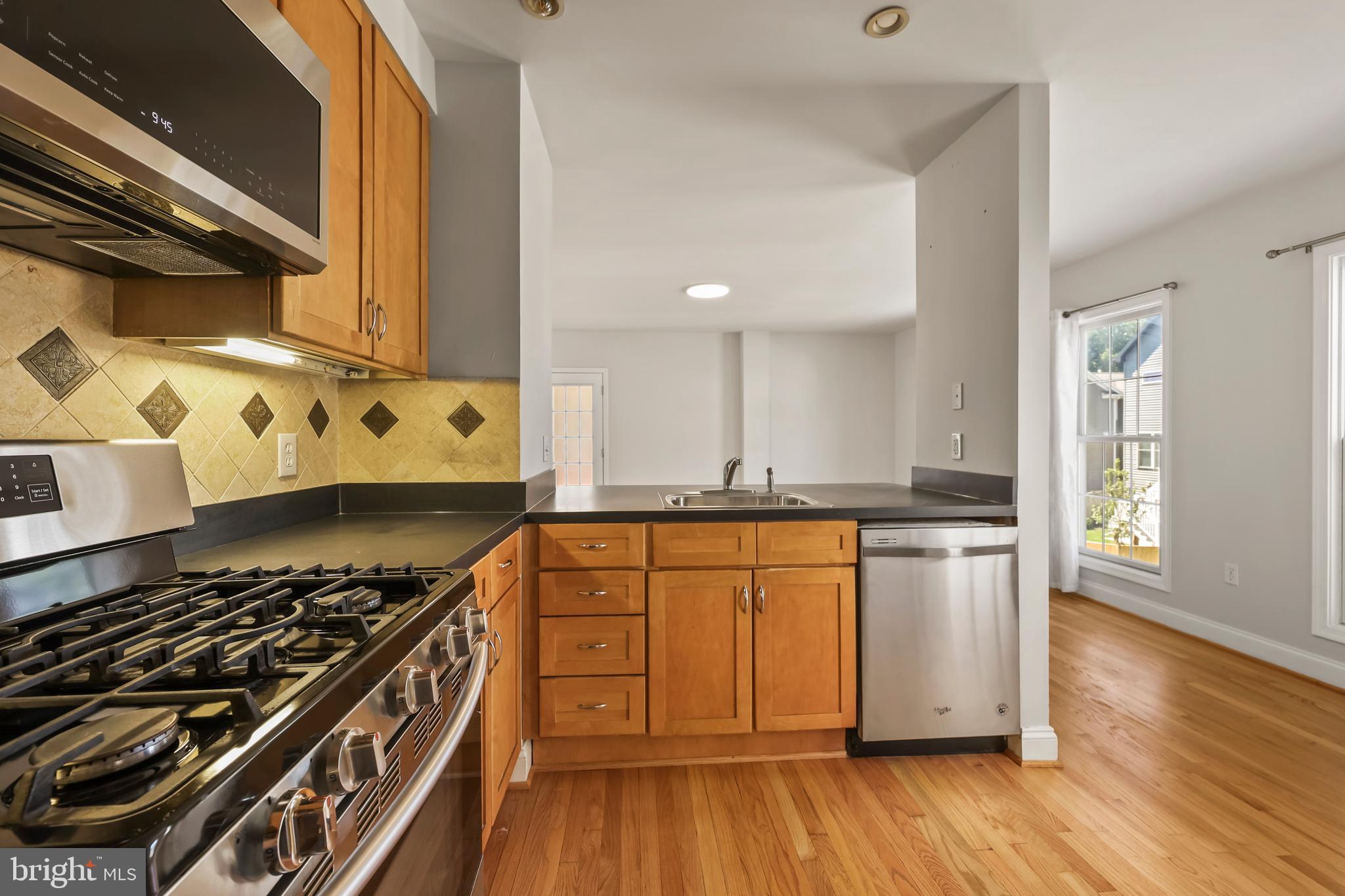 ASHLAWN RIDGE - Residential