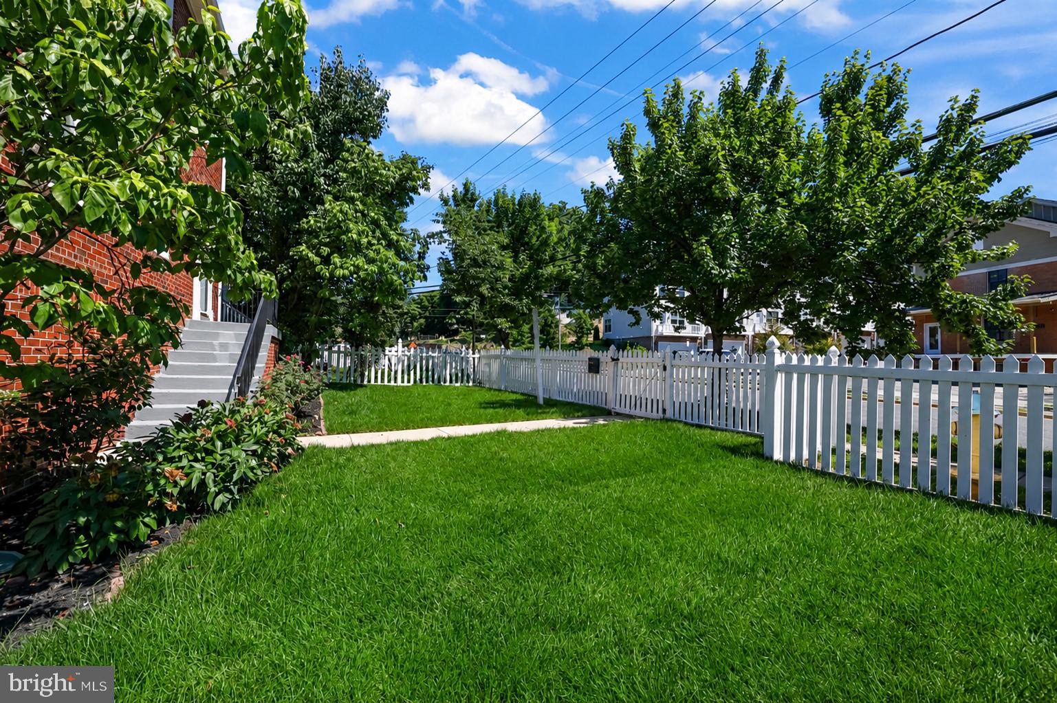 ASHLAWN RIDGE - Residential