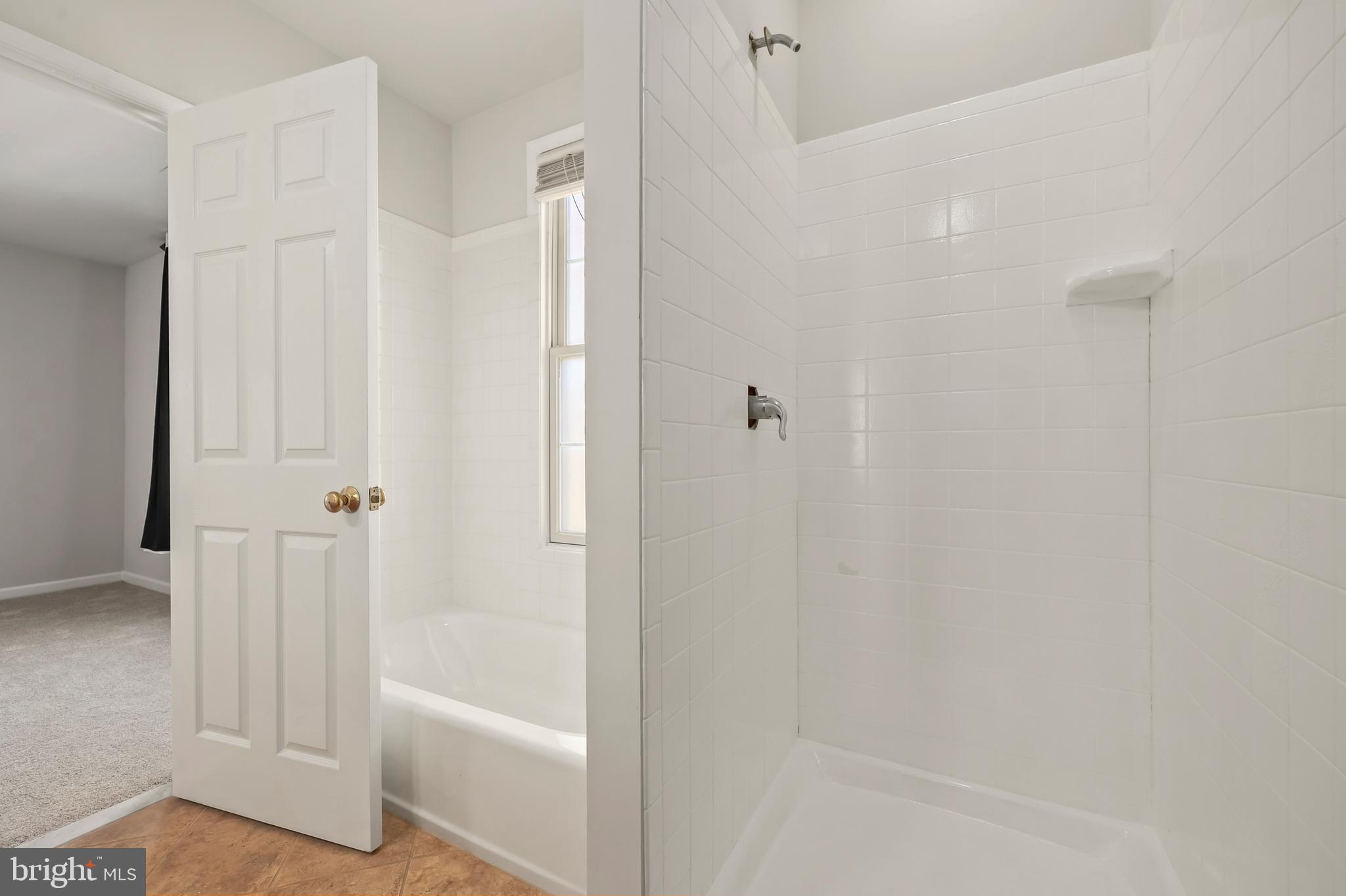 ASHLAWN RIDGE - Residential
