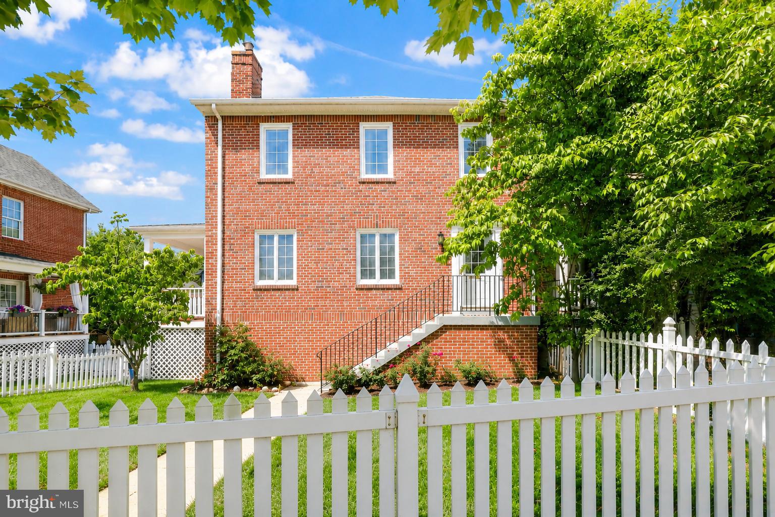 ASHLAWN RIDGE - Residential