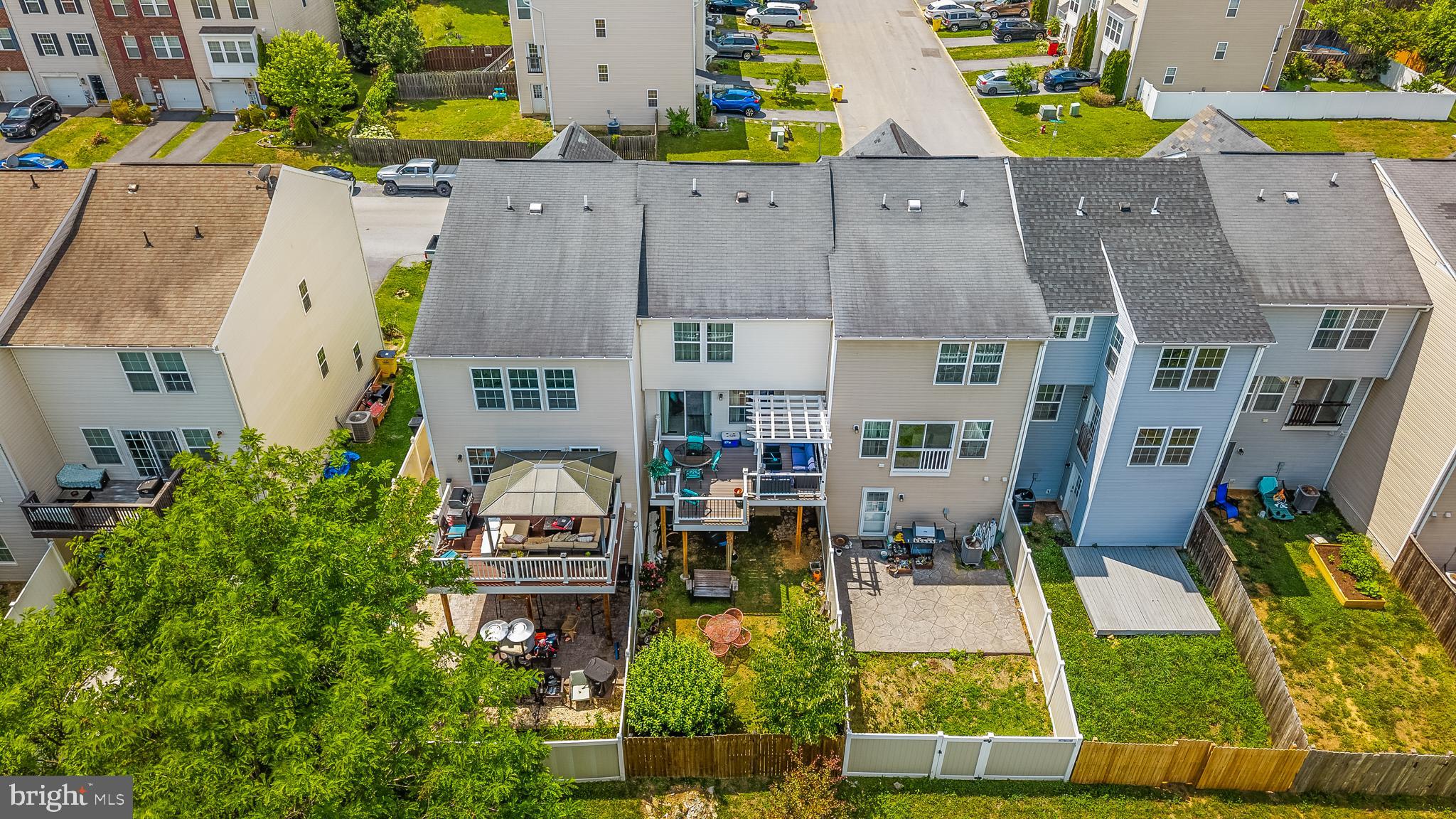 STONEBROOK VILLAGE - Residential