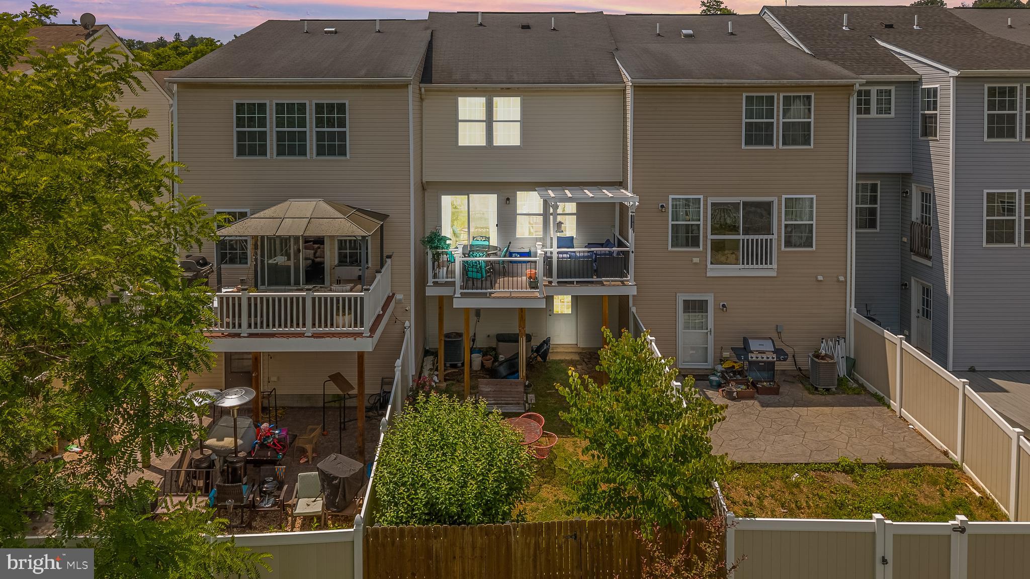 STONEBROOK VILLAGE - Residential