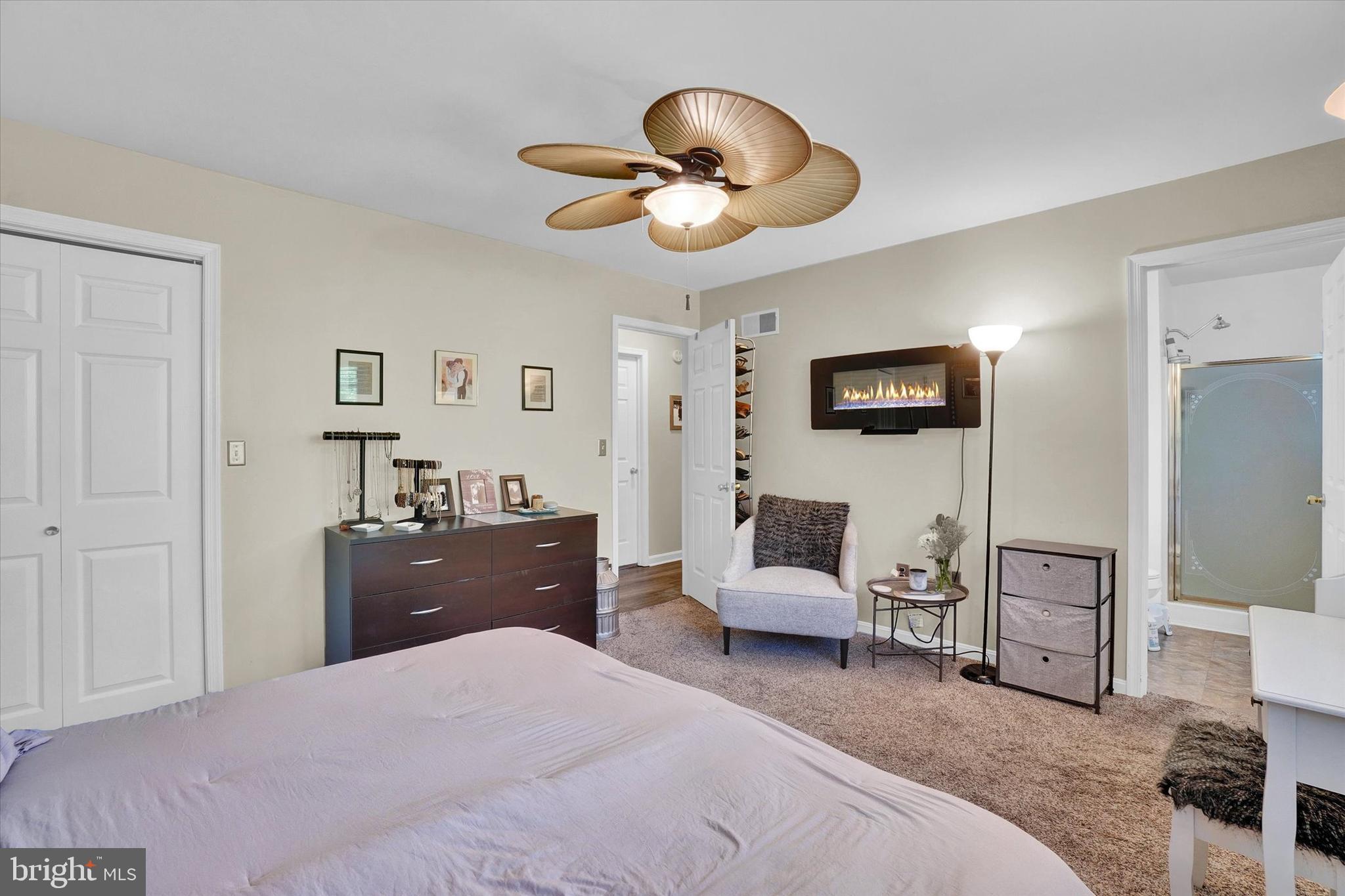 FOX MEADOWS - Residential