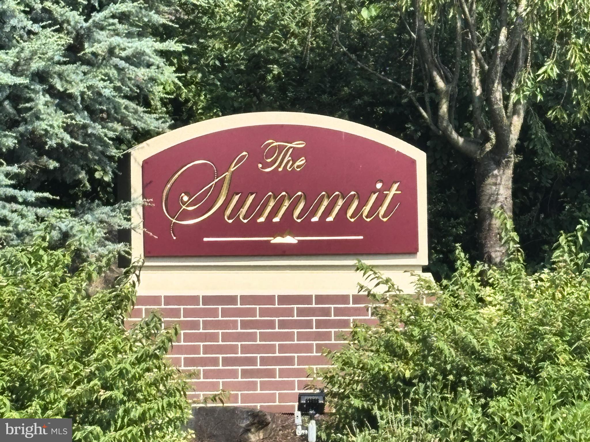 HILLTOP SUMMIT - Residential
