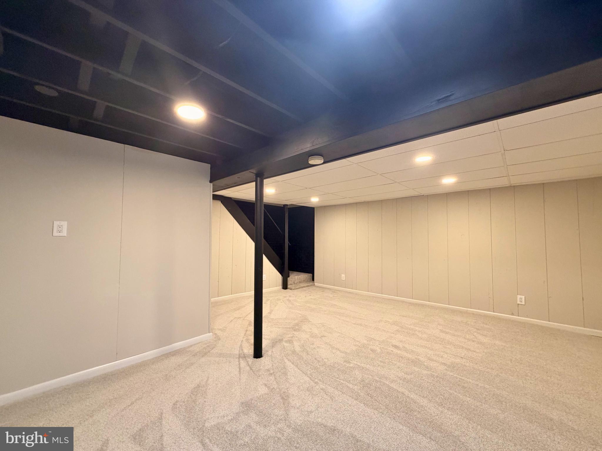 HILLTOP SUMMIT - Residential