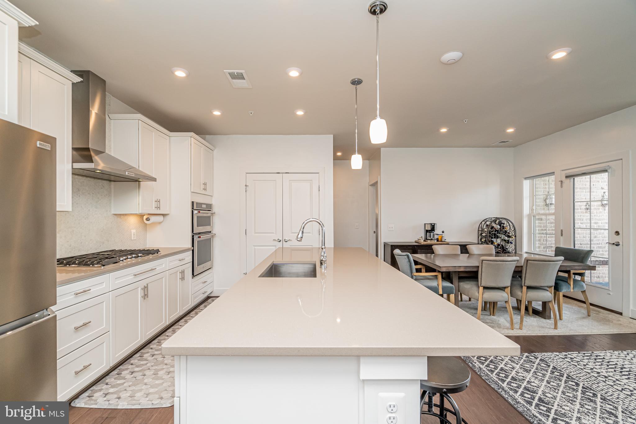 METROPARK AT ARROWBROOK - Residential