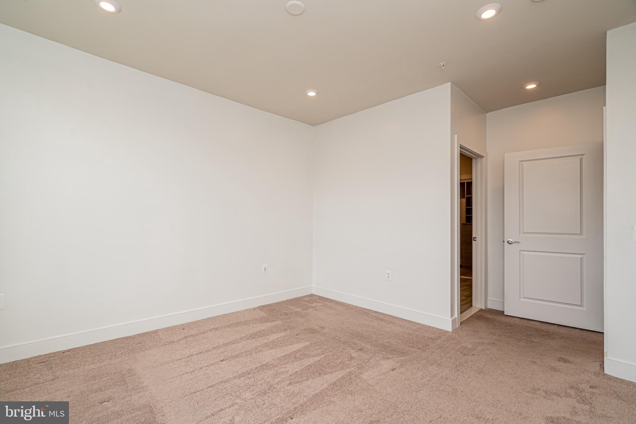 METROPARK AT ARROWBROOK - Residential