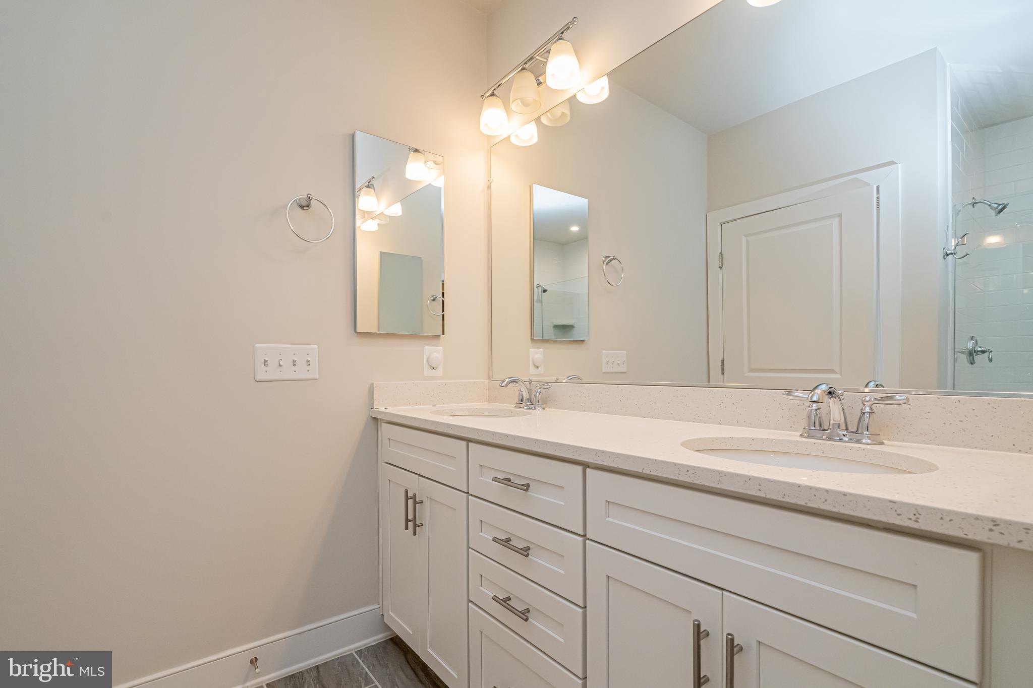 METROPARK AT ARROWBROOK - Residential