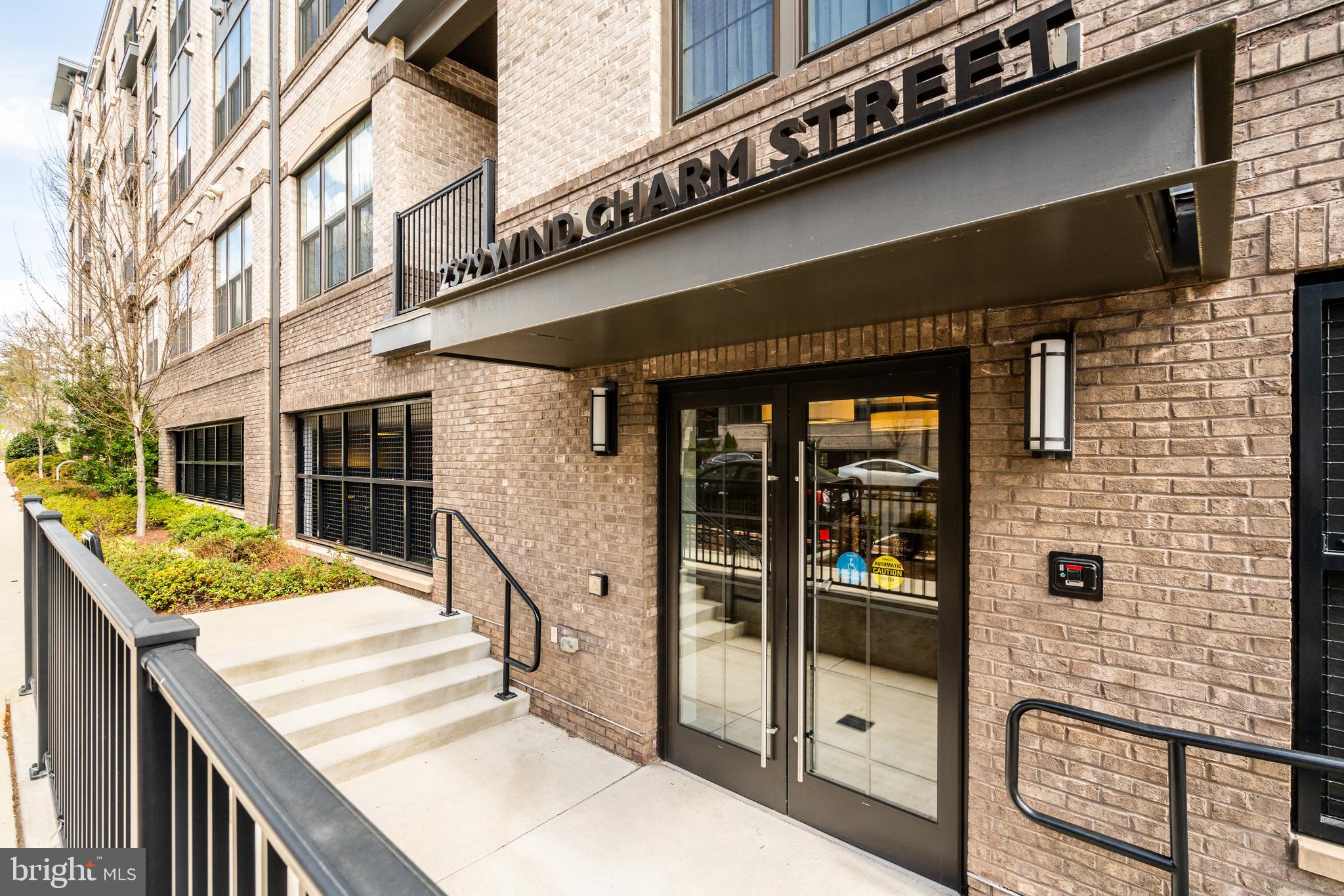 METROPARK AT ARROWBROOK - Residential