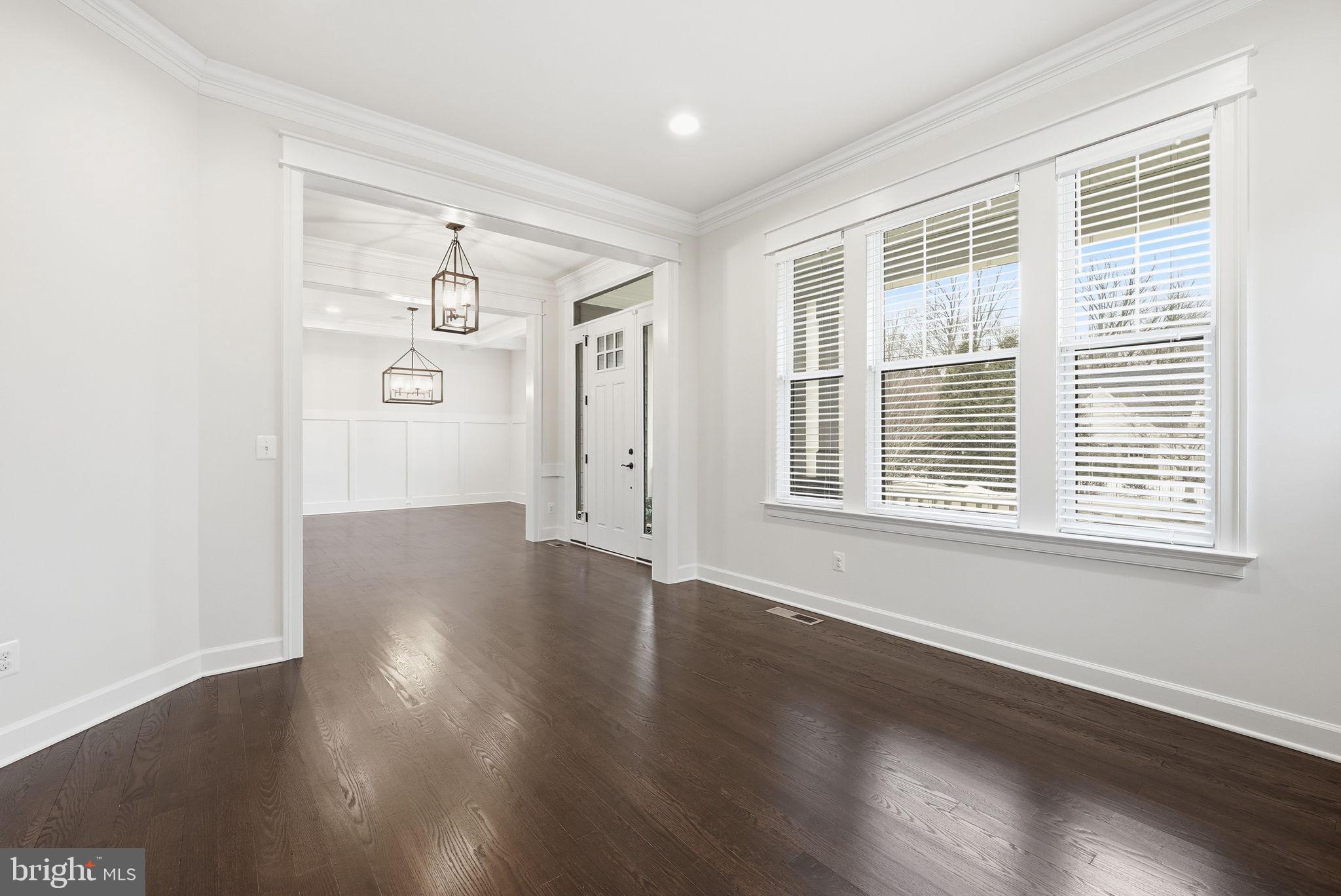 OAKCREST - Residential