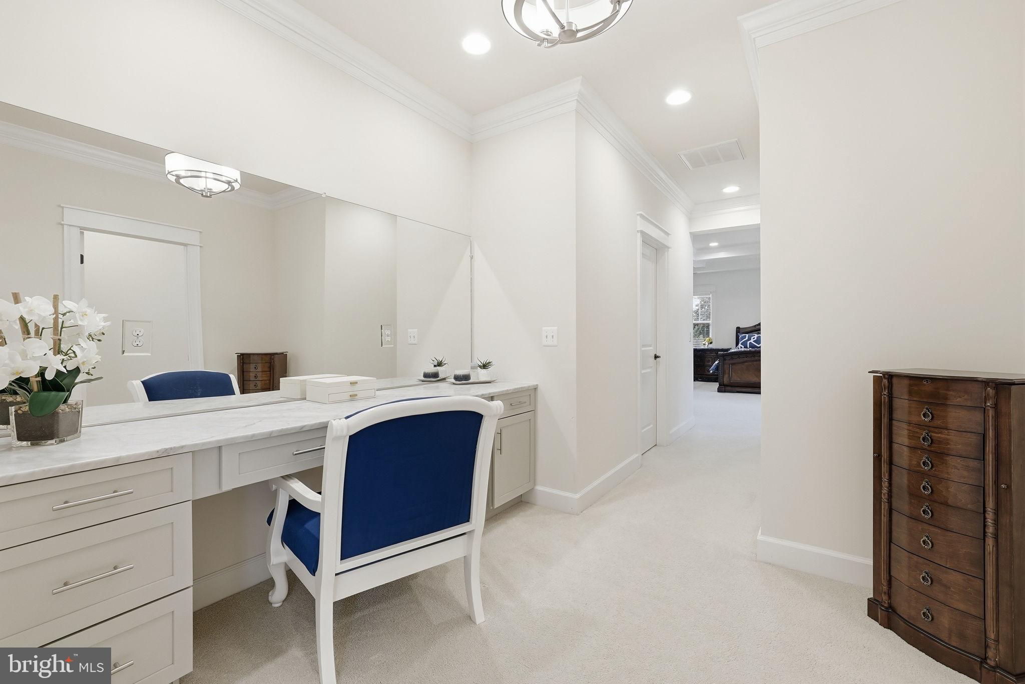 OAKCREST - Residential