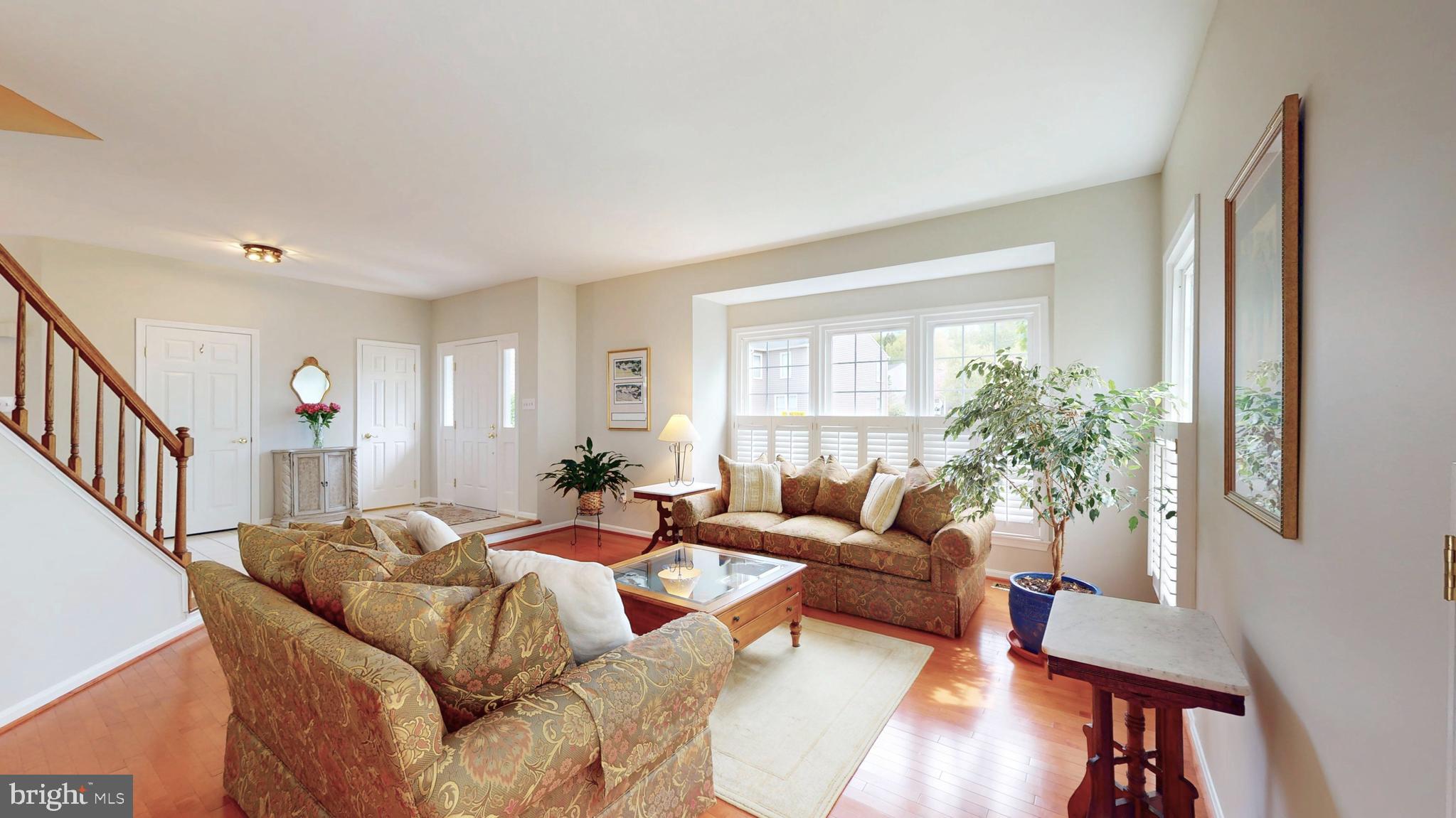 LOWES ISLAND - Residential