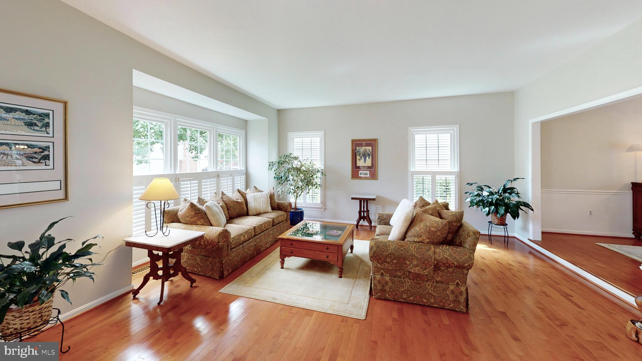 LOWES ISLAND - Residential
