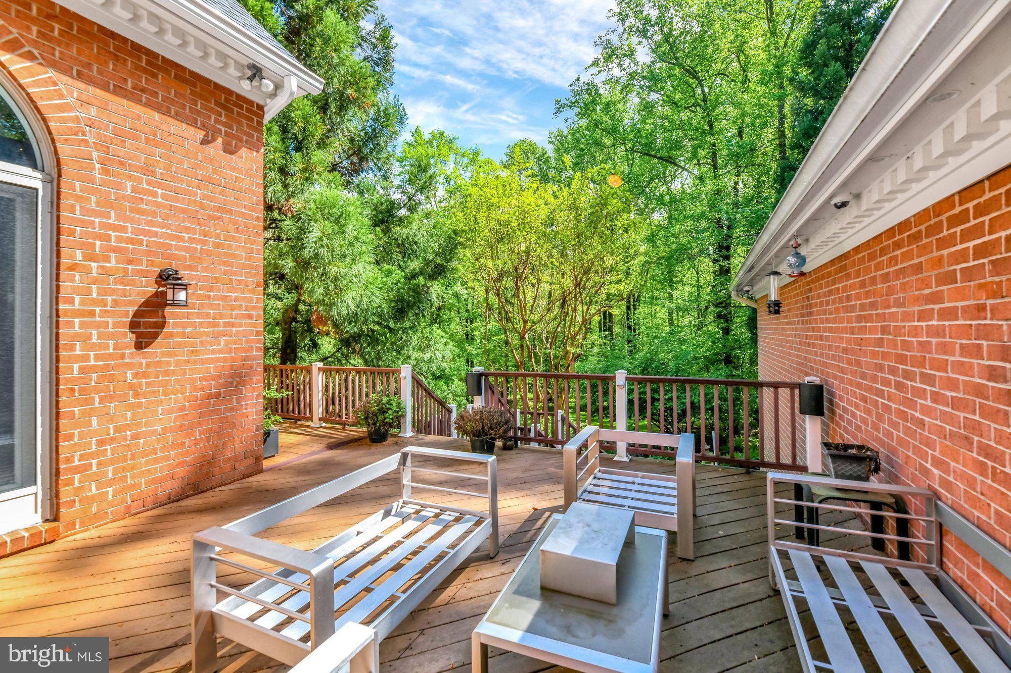 PADONIA WOODS - Residential