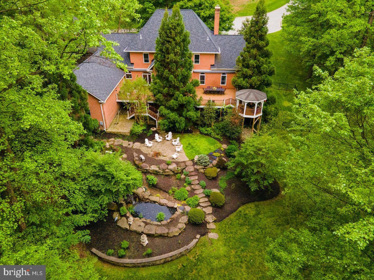 PADONIA WOODS - Residential