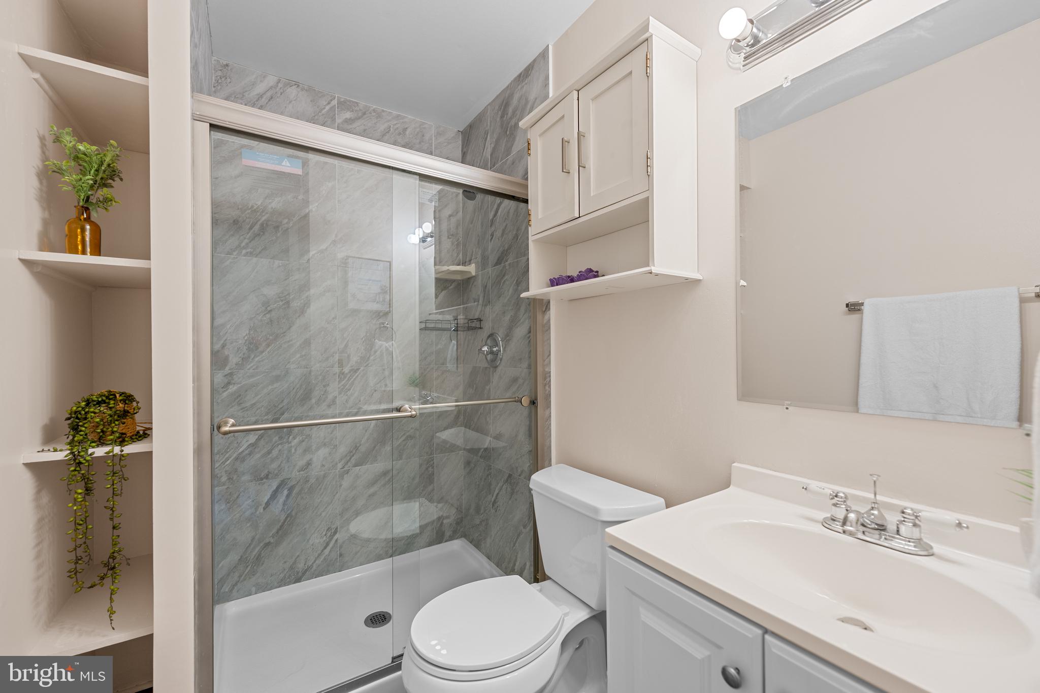 GUNNERS LAKE VILLAGE - Residential