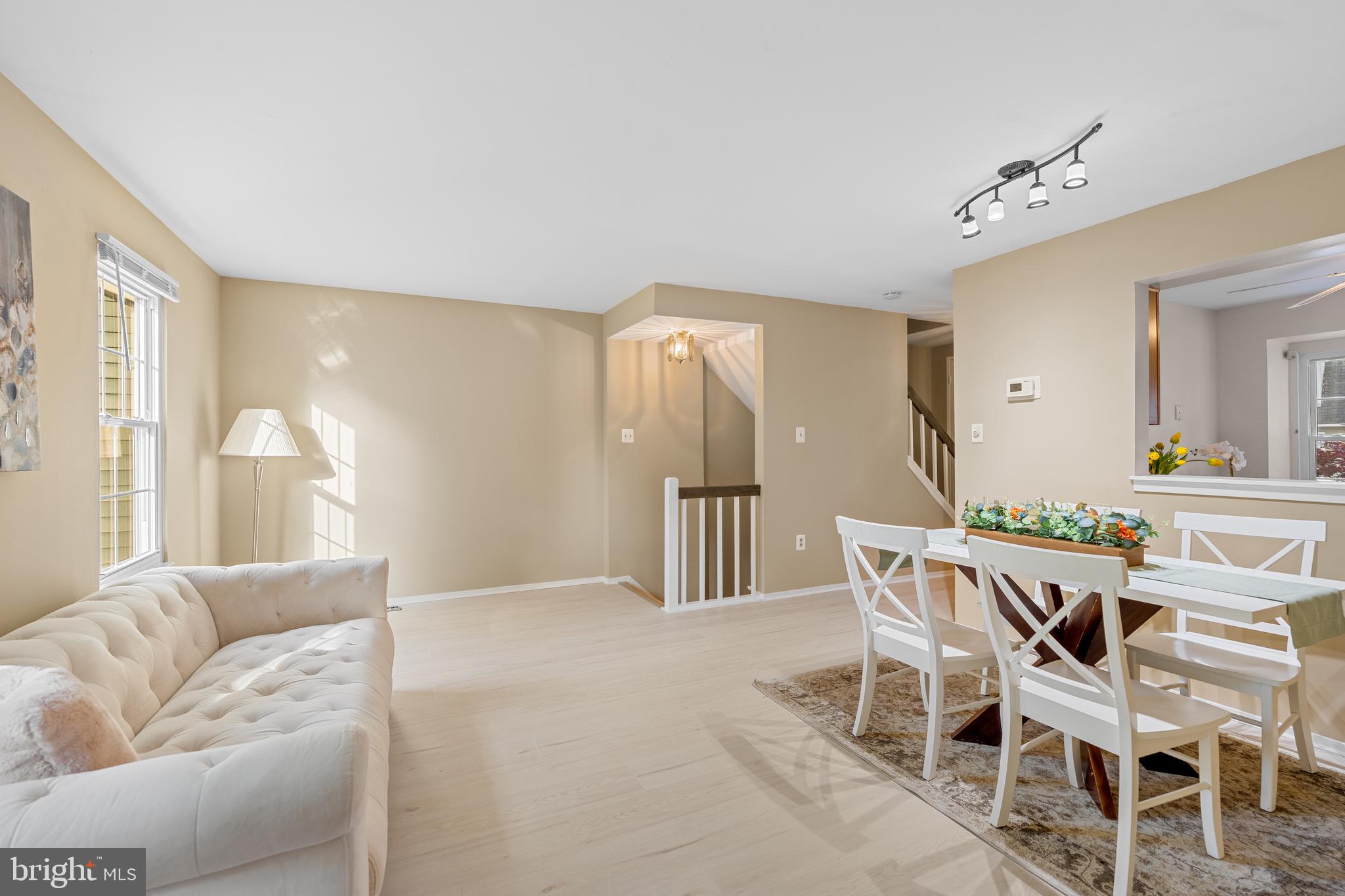 GUNNERS LAKE VILLAGE - Residential
