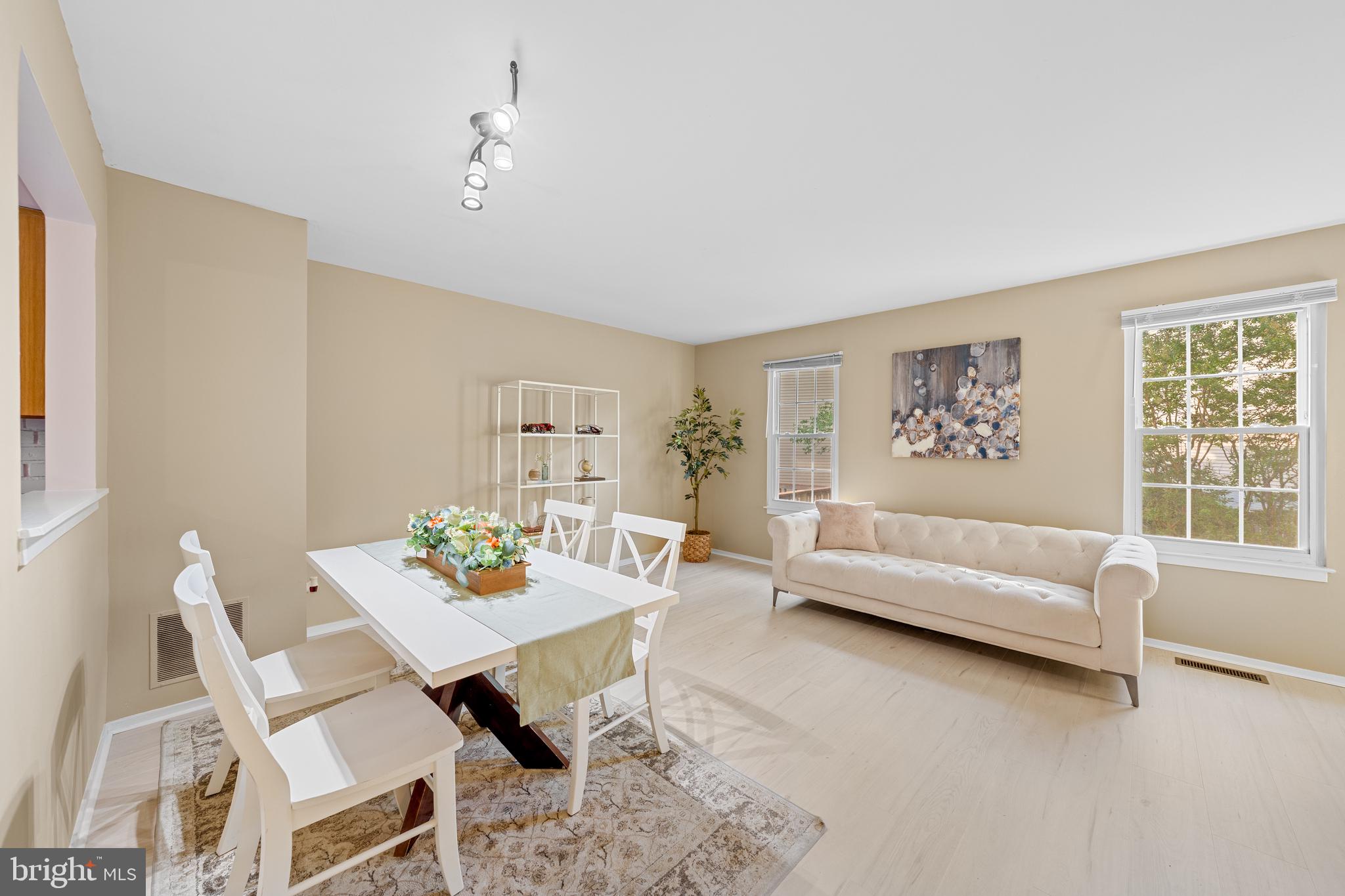 GUNNERS LAKE VILLAGE - Residential
