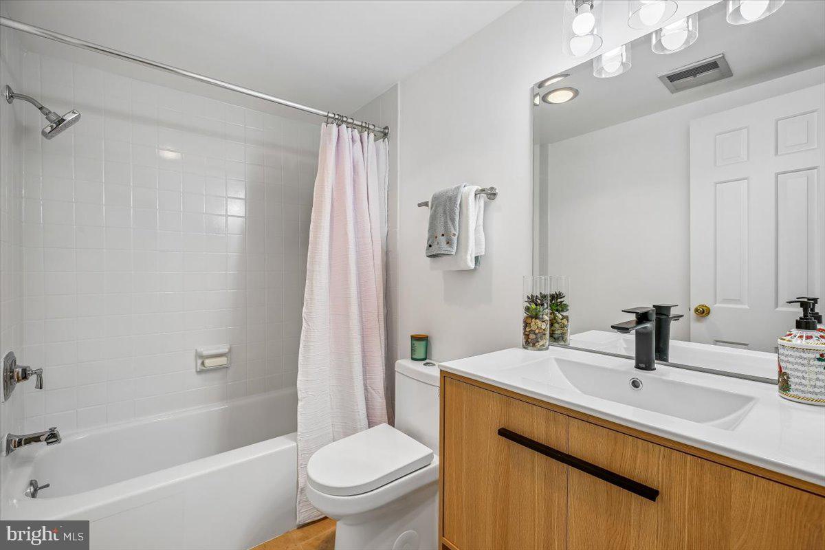 FRIENDSHIP HEIGHTS - Residential
