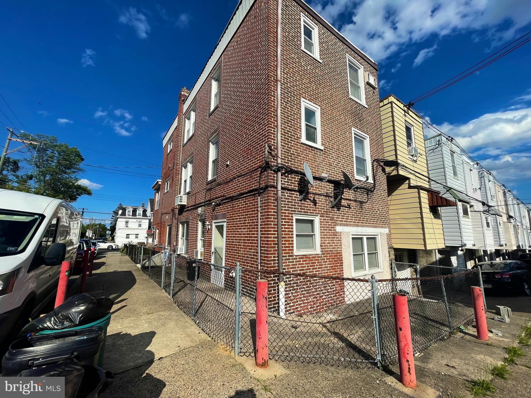 HOLMESBURG - Residential Income