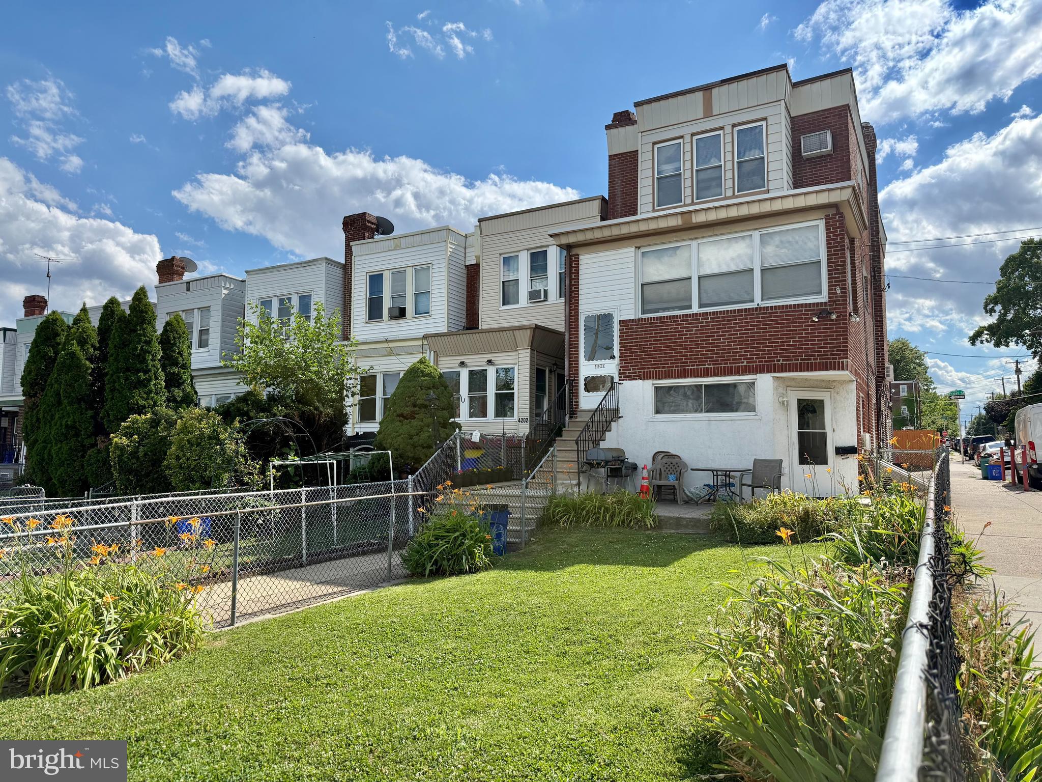 HOLMESBURG - Residential Income