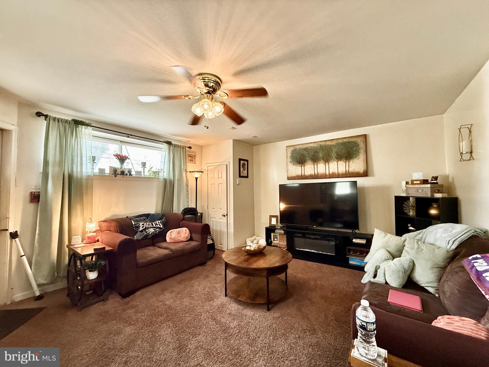 HOLMESBURG - Residential Income