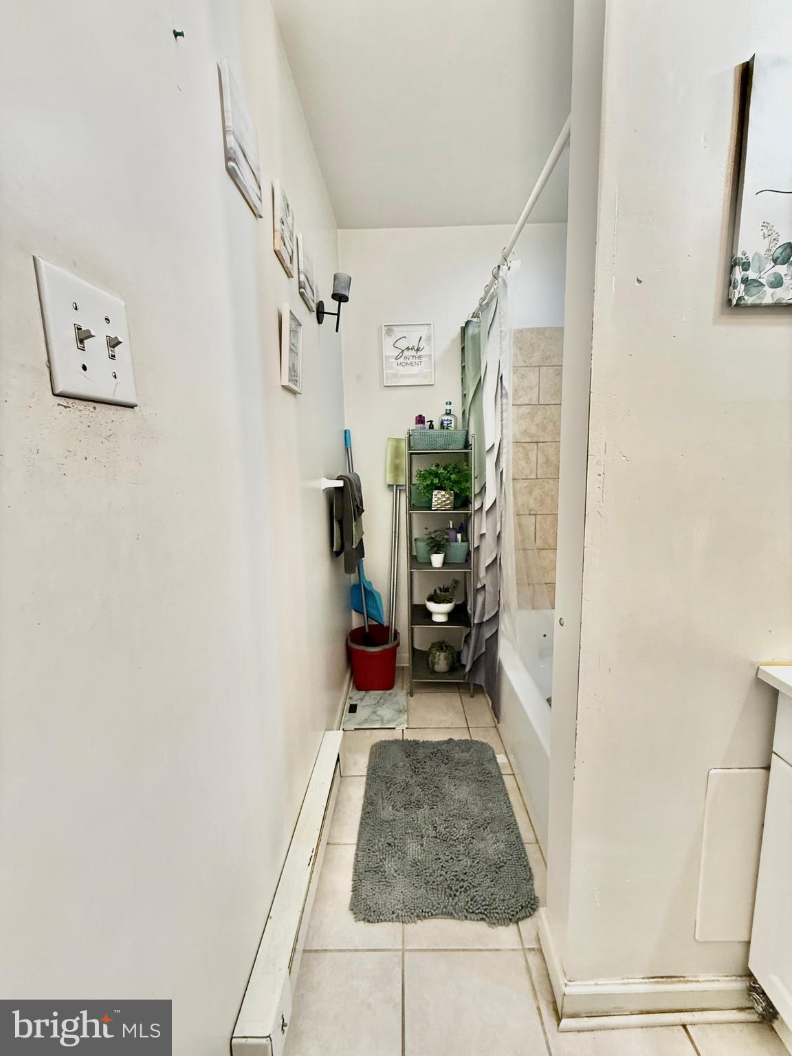 HOLMESBURG - Residential Income