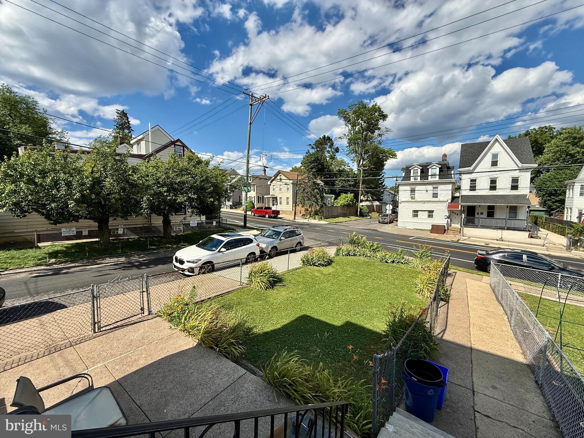 HOLMESBURG - Residential Income