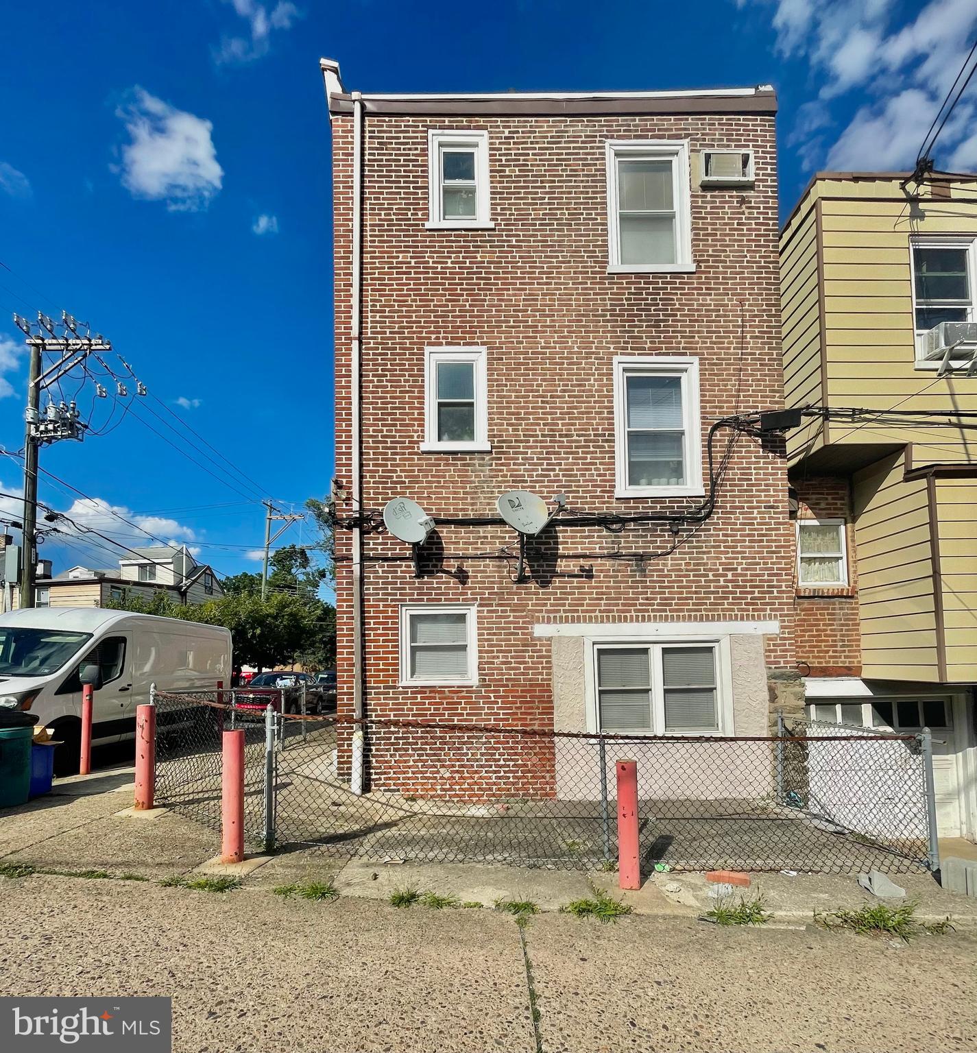 HOLMESBURG - Residential Income