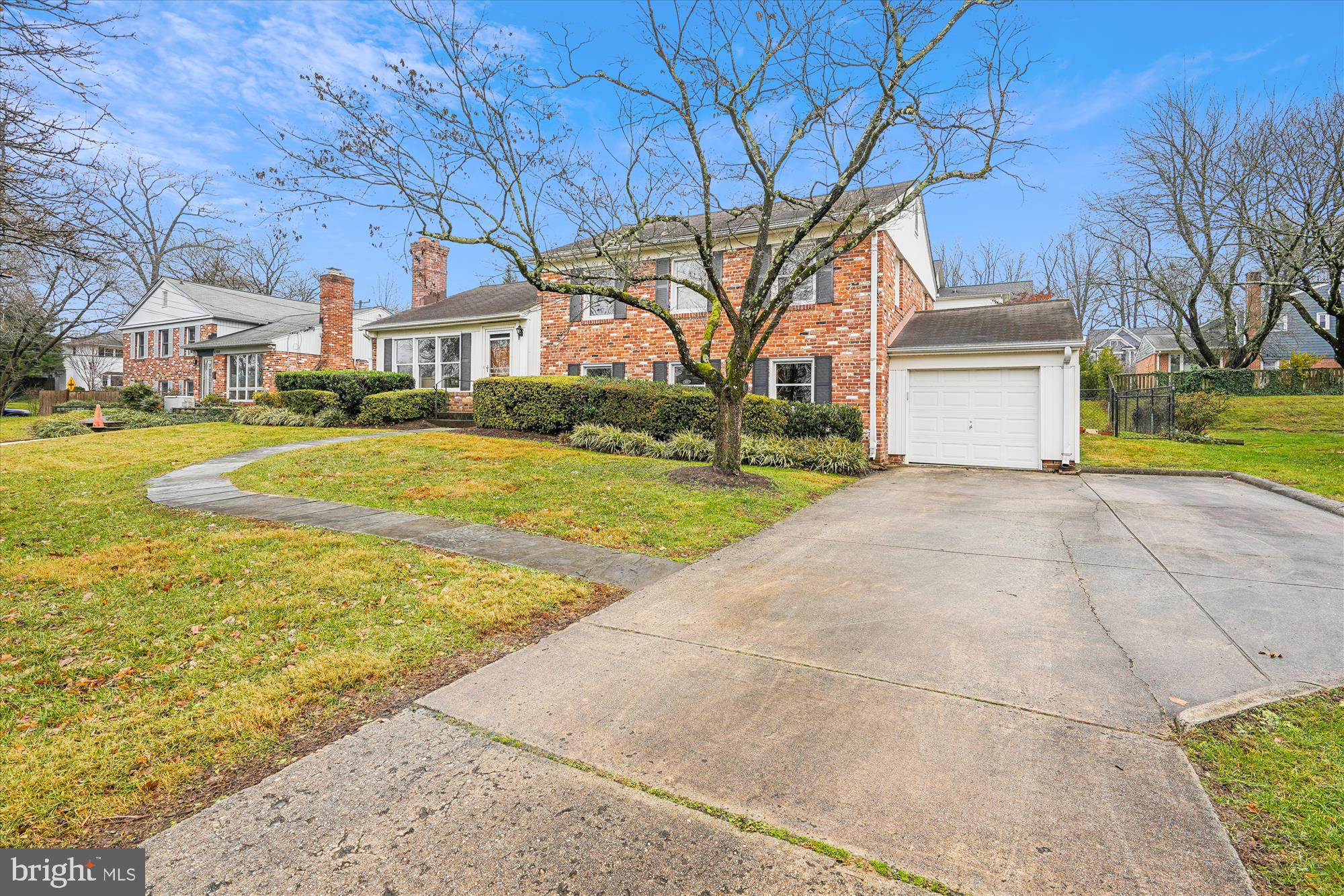OAKWOOD KNOLLS - Residential