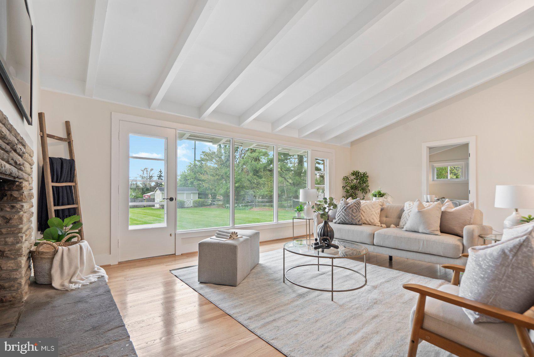 HAMPTON - Residential