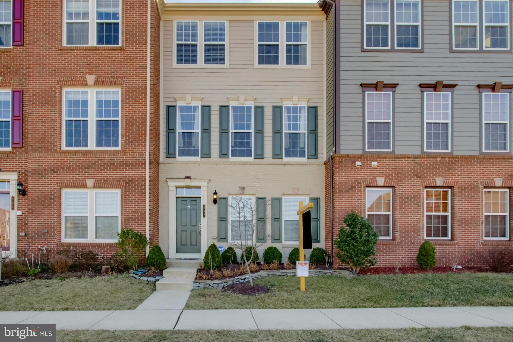 FABULOUS PULTE MANCHESTER MODEL! 4BR 3 1/2BA & 2 CAR GARAGE W LOTS OF UPGRADES!  EXTENSIVE CROWN MOULDING, RICH HW FLOORS ON MAIN AND TILE IN KITCHEN W/BALCONY OFF BACK.  LOVELY MSTR BED WITH WALK IN CLOSET  & LUXURIOUS BATH.  MOTHER-IN-LAW SUITE ON LL. EASY ACCCESS TO TOLL RD /CLOSE TO OUTLETS, WEGMAN'S, RESTAURANTS THEATRES, LA FITNESS & ALL AT VILLAGE AT LEESBURG. CANT GET ANY BETTER THAN THIS!