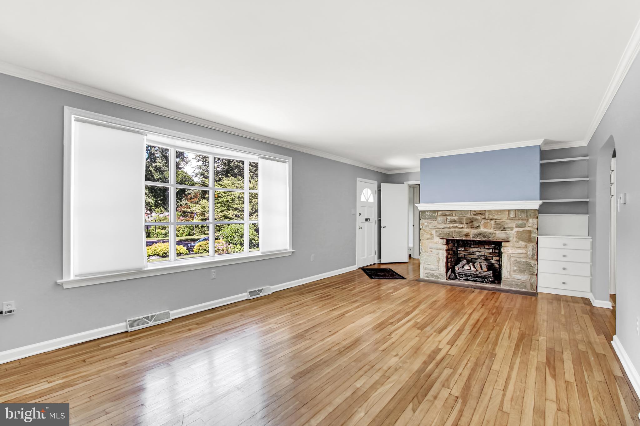 SCHOOL LANE HILLS - Residential